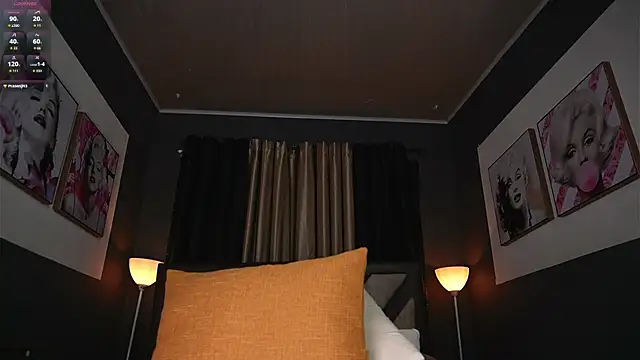 Emilyjhonson_01's cam snapshot