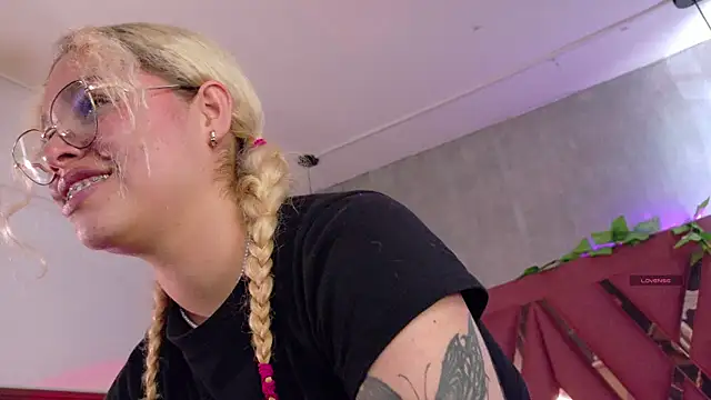 Haelycute's cam snapshot