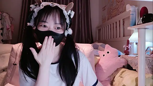 love-uiui live sex cam