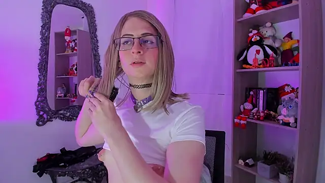 KimberlyJohnsoon live sex cam