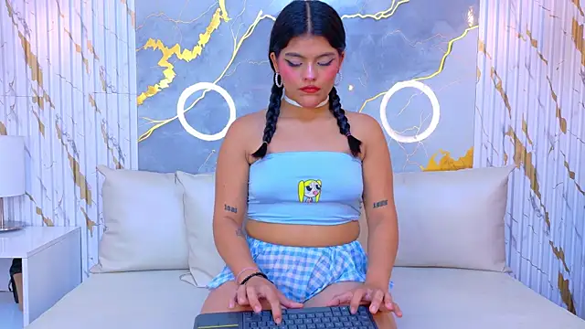 NIKIBUNNY's cam snapshot