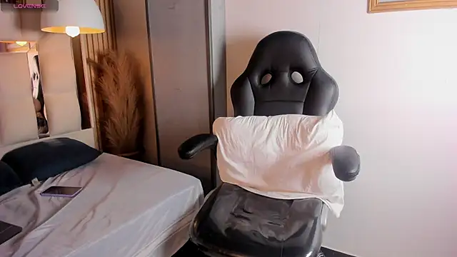 RossieJones's cam snapshot