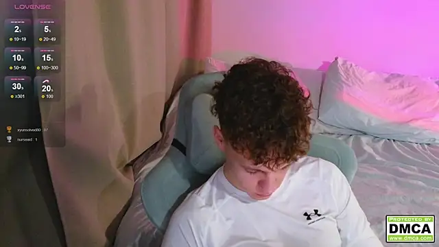 cute_thomas live sex cam