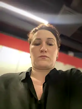 ZhenjaPoledance live sex cam