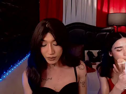 Valentina_Eloise live sex cam