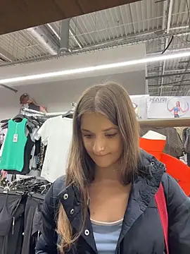 KittyQueeny live sex cam