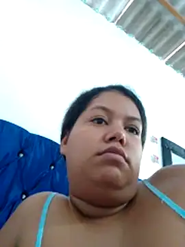 young-hot-ass-xxx's cam snapshot