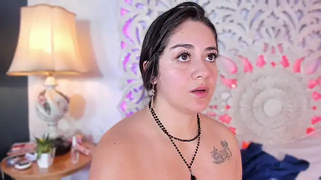 nahomi_sweett's cam snapshot