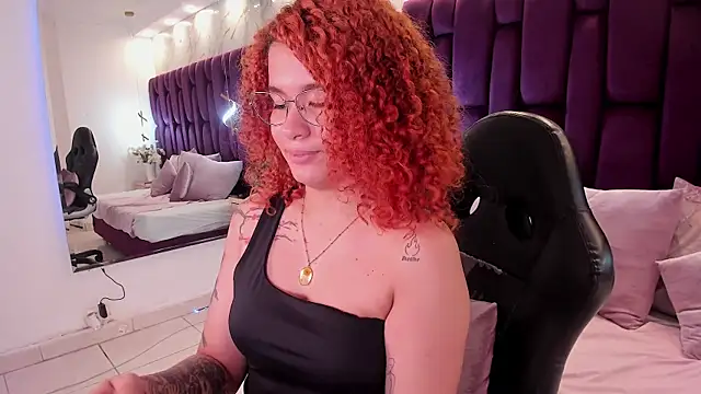 avrilwaynee's cam snapshot