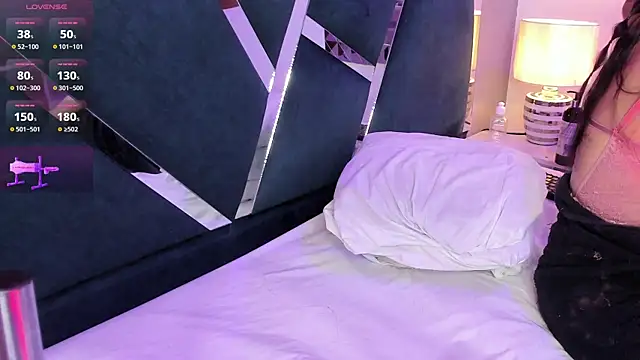 AnnyReese live sex cam