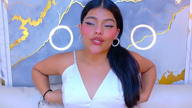 NIKIBUNNY's cam snapshot