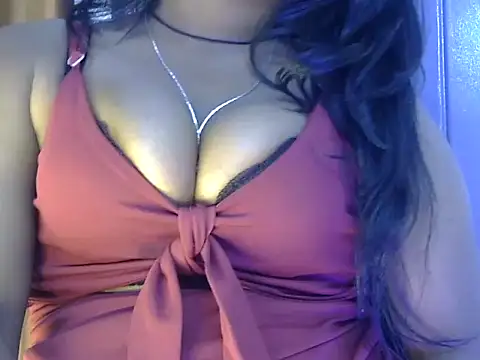 blackbeauti_22's cam snapshot