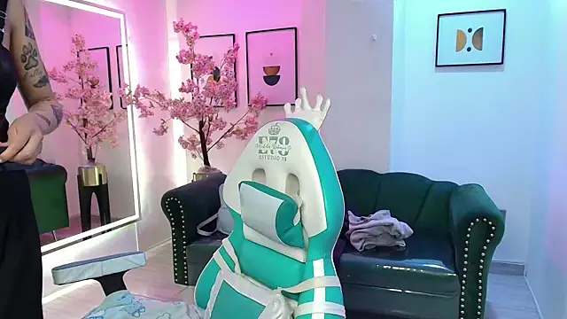 myla_evans's cam snapshot