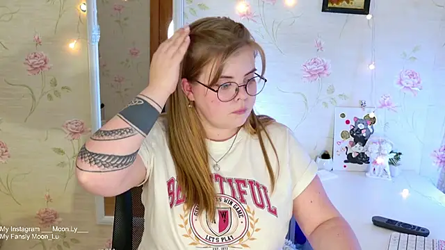 sinnamon_'s cam snapshot