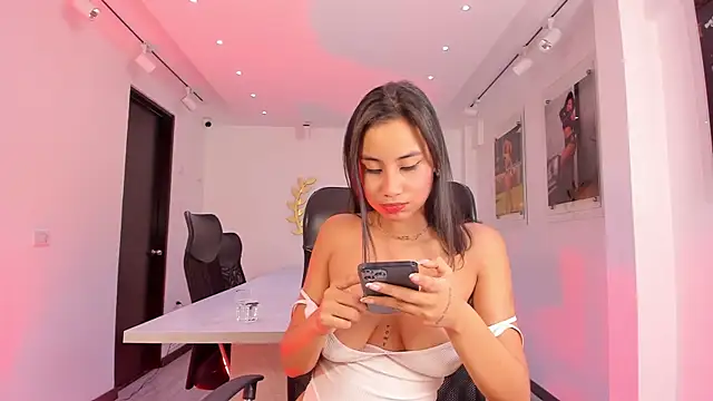 NairobiLee's cam snapshot