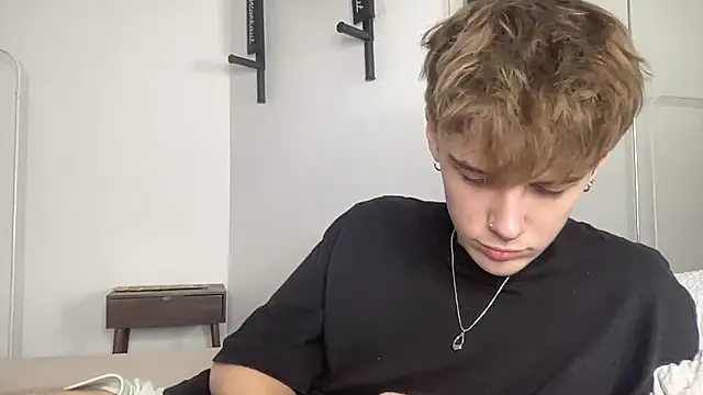 Milk_Guy live sex cam