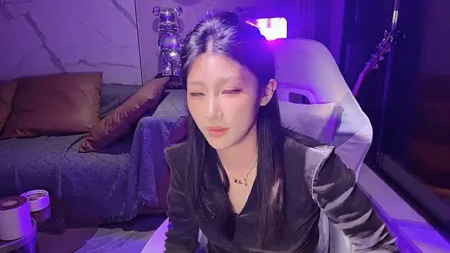 Lixinel-520's cam snapshot