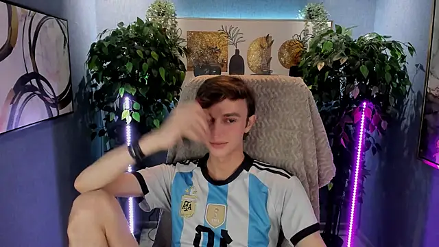 John_Weasley's cam snapshot