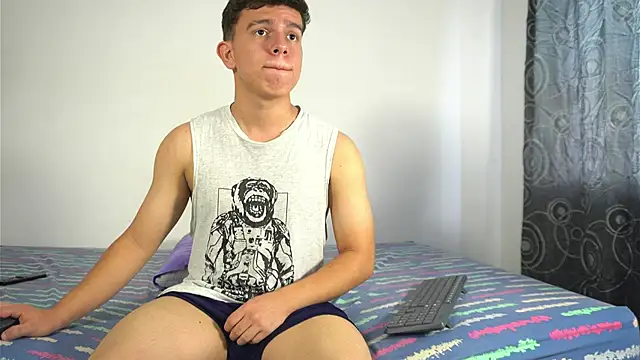 Max_ethan5's cam snapshot