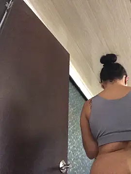 Abigail_Cowen's cam snapshot