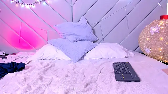 little_kris1's cam snapshot