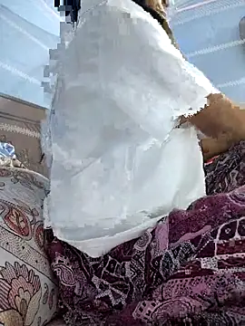 124pakhi's cam snapshot