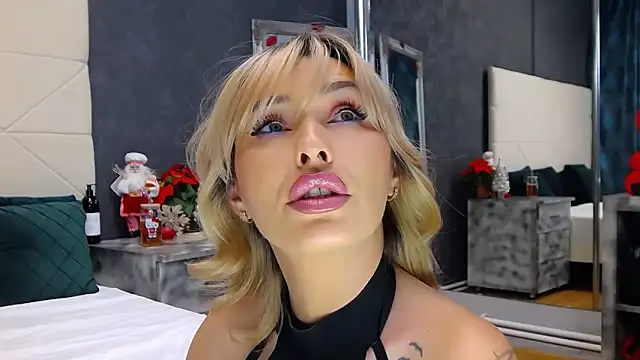 IssaSmith's cam snapshot