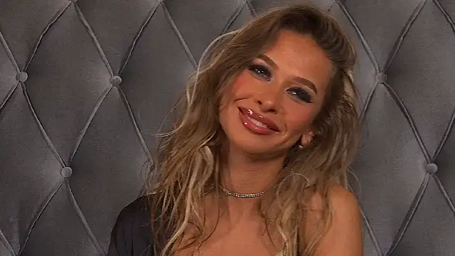 Jo_Reed's cam snapshot