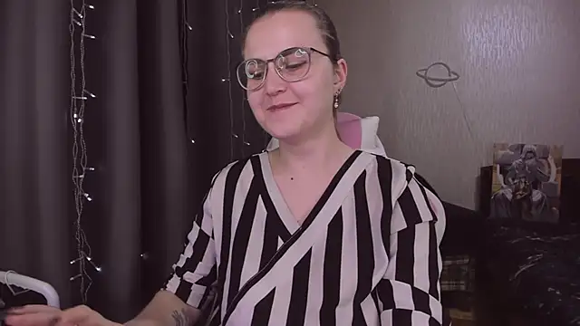 MissBrightShine's cam snapshot