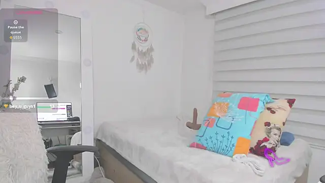 SharonVelvet's cam snapshot