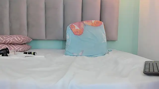 genesis4u's cam snapshot