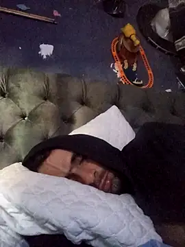 hairy_mannn's cam snapshot