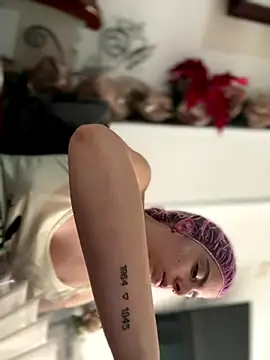 Cloew_Marz live sex cam