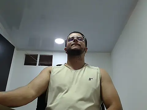 YourDreams17's cam snapshot