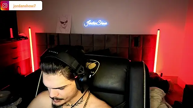 JordanShow live sex cam