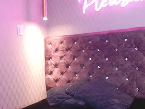 CataleyaDamourx's cam snapshot