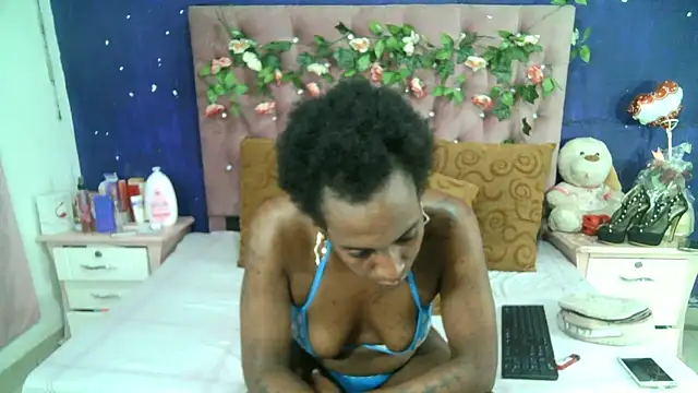 ValeriaTsx live sex cam