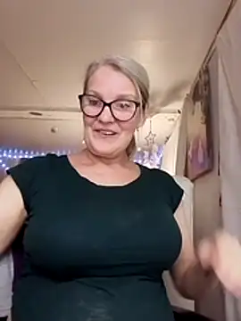 irinamaux live sex cam