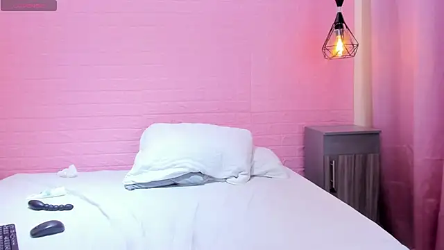 AlexandraMiller's cam snapshot