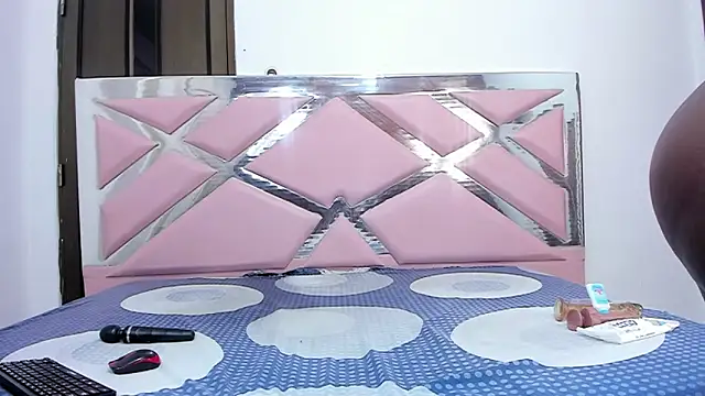 LicyStark's cam snapshot