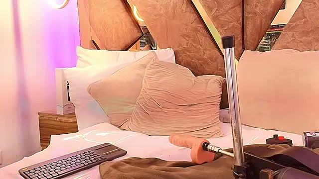 zarah_andrew__'s cam snapshot