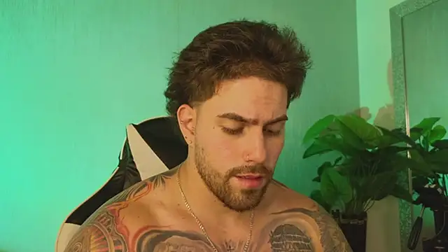 Ades_Lowe live sex cam