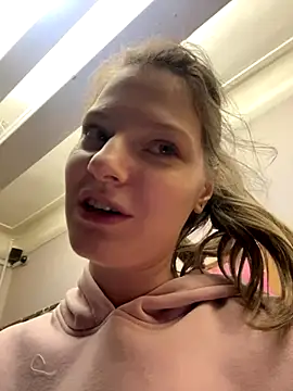 MaryHiggins live sex cam