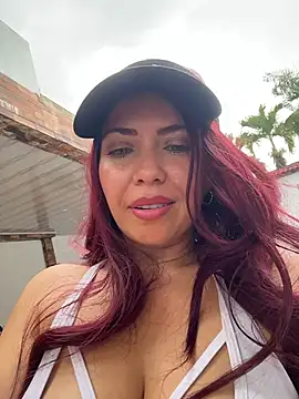 IsaSantoDomingo's cam snapshot