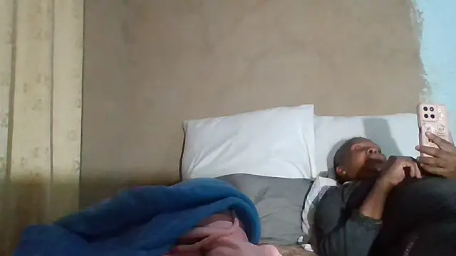 Nicky52 live sex cam