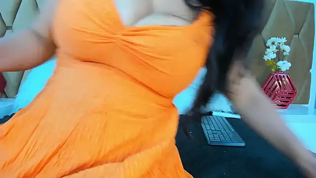 GiaAndretti live sex cam