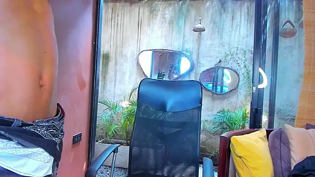 AlanCutee live sex cam