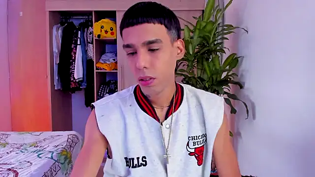 Damianwhite live sex cam