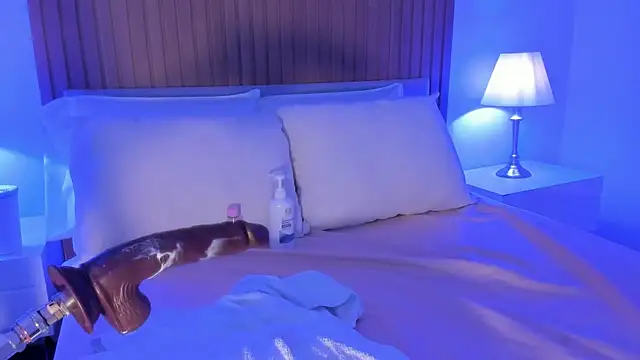 Amara_melodi's cam snapshot