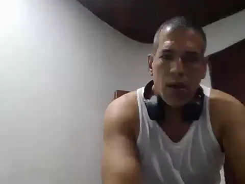 jackbigcock11 live sex cam